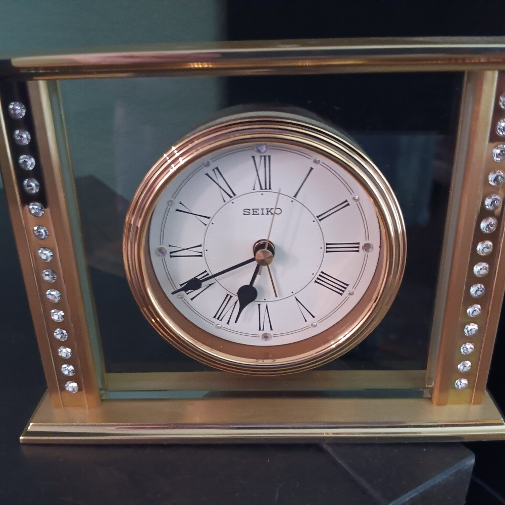 SEIKO clock elegant gold crystals desk buffet